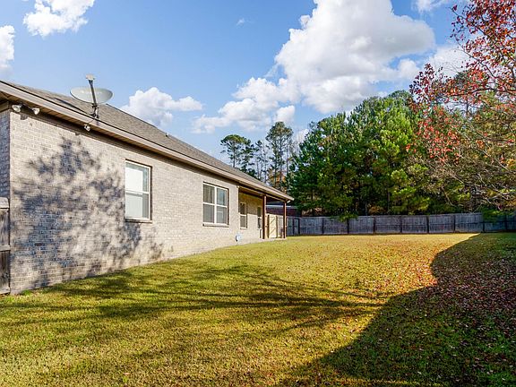 4th image of 6617 Julia Pearl Ln