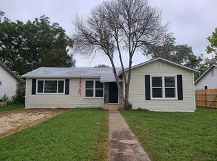 514 Ruth St, Kerrville, TX 78028