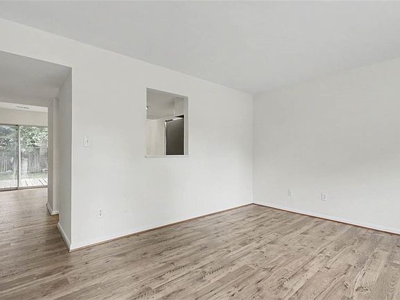 5th image of 28 Bayview Ct