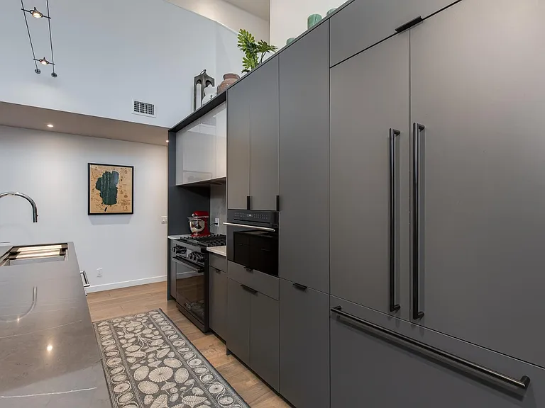 1341 E Pomelo Grove Ln — Photo 4