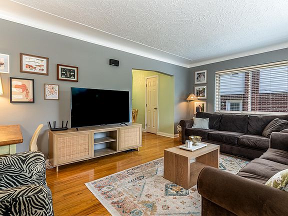 3rd image of 549 Taylor Ave