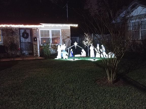 5th image of 3326 Stanley St