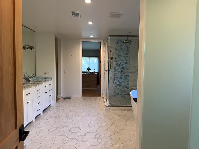 1376 Ridge Way — Photo 11