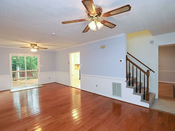 3rd image of 1503 King Charles Ct