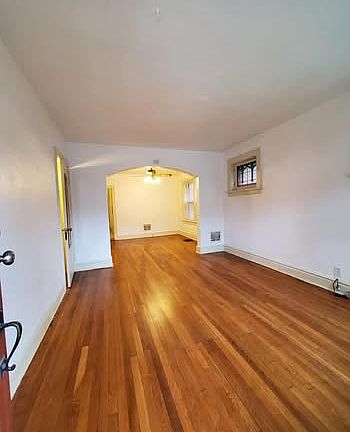 3rd image of 5039 Mardel Ave #B