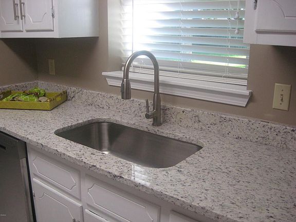 3rd image of 5321 Culeoka Dr