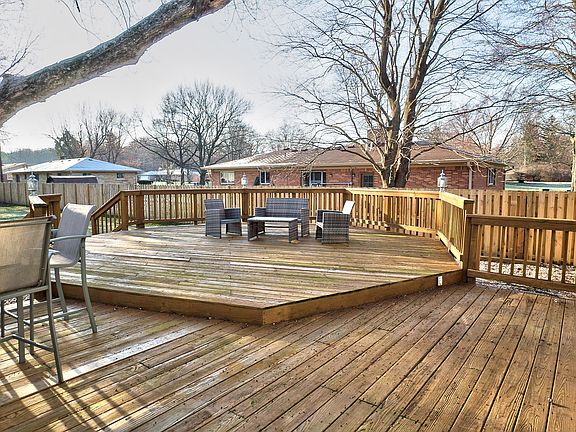 3rd image of 7741 N Sherman Dr