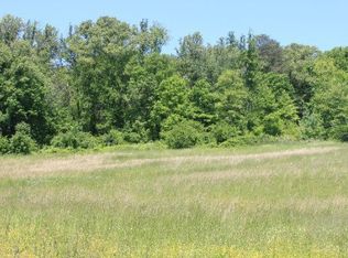 Devault Rd, Louisville, TN 37777