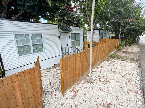 1920 Plunkett St #1, Hollywood, FL 33020