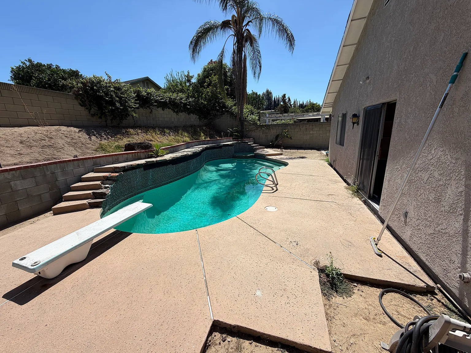 4 bed, 1450 sqft, $3,700 — Photo 2