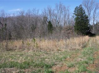 1385 Apricot Ln, Blacksburg, SC 29702