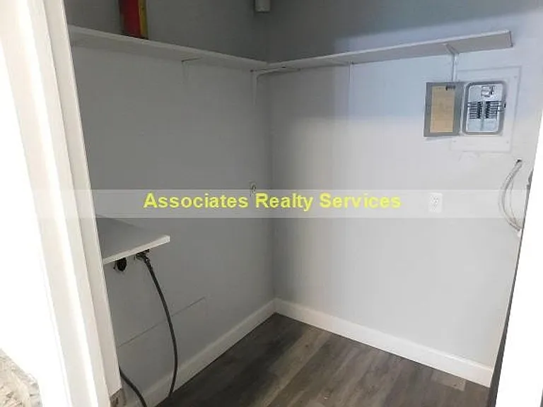 7215 SW 42nd Pl — Photo 5