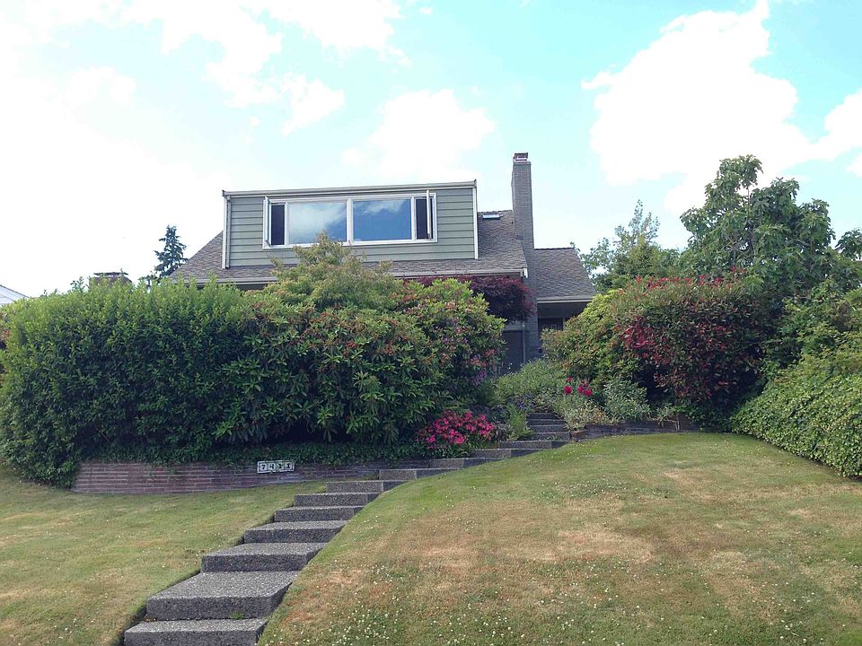 2nd image of 7411 52nd Ave NE
