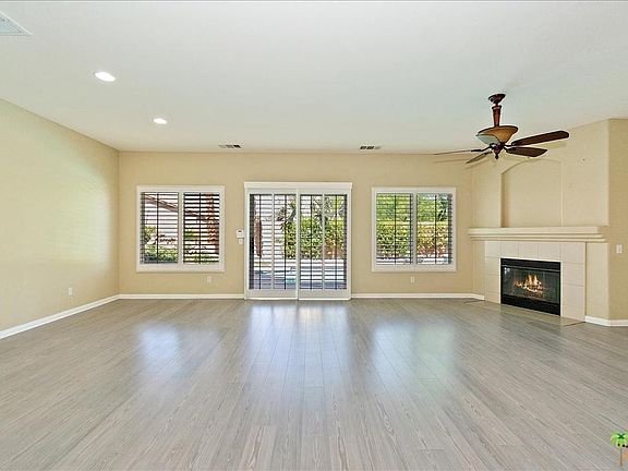 4th image of 41025 Carmel Mountain Dr