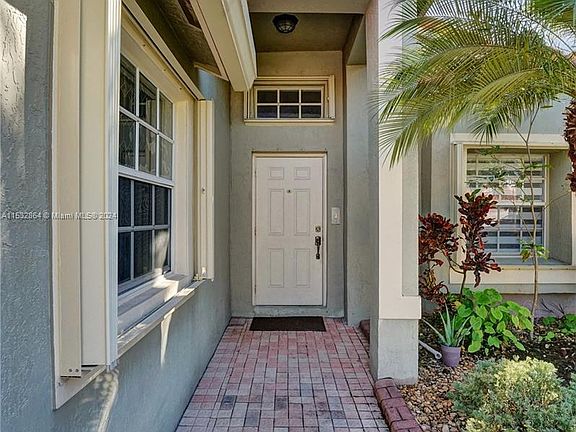 5th image of 1287 NW 170th Ter