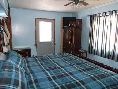 5th image of 301 Florence Ave