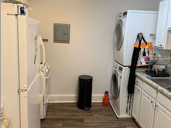 3rd image of 788-800 Greenwood Ave NE #788-09