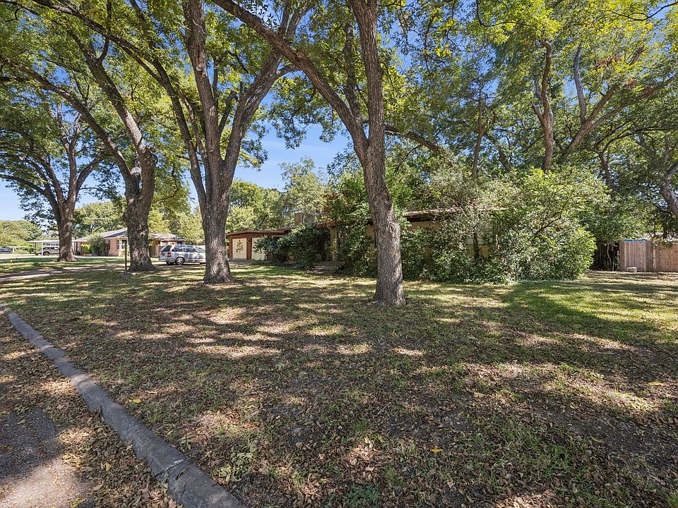 1st image of 2856 Mimosa Park Dr