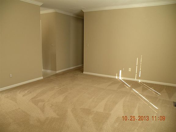 4th image of 36804 W Meadowood