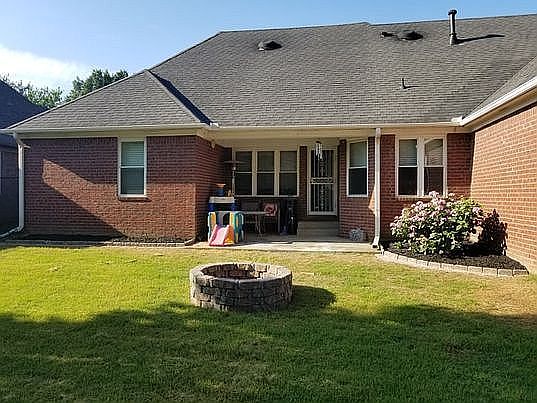 3rd image of 8056 Windersville Dr