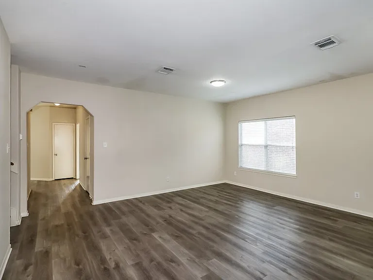 2723 Durham Chase Ln — Photo 5
