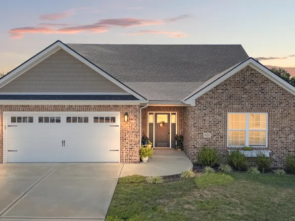 621 Fourwinds Dr, Richmond, KY 40475