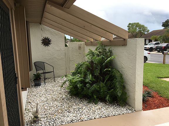 2nd image of 6115 Fairfield Cir #6