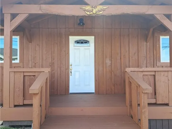 761 Zandona St, New Kensington, PA 15068