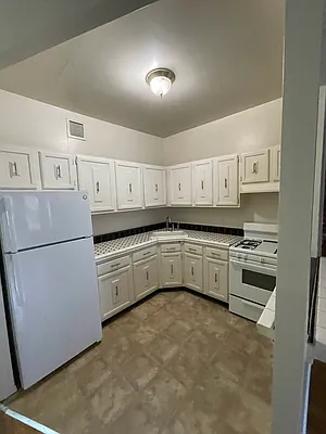 Rented by Best Apartments North Inc | media 30