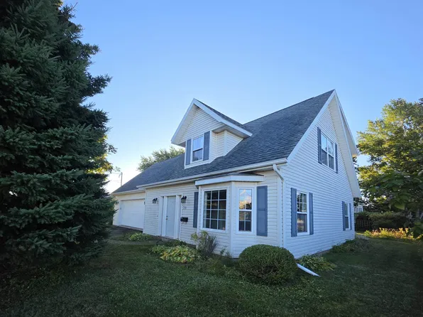 28 Arcona Dr, Charlottetown, PE C1A 8C9