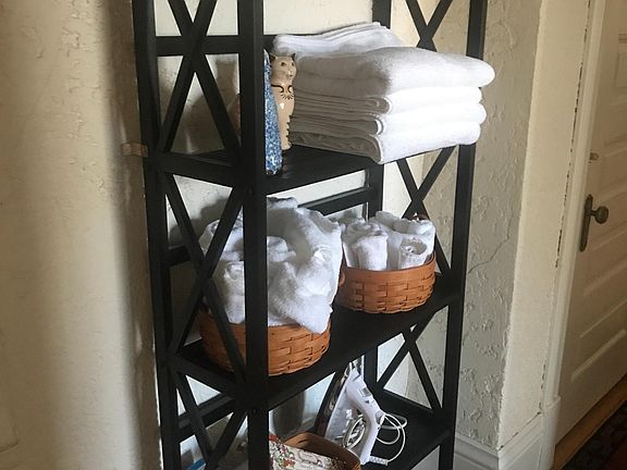 3rd image of 2311 Humboldt Ave S APT 3