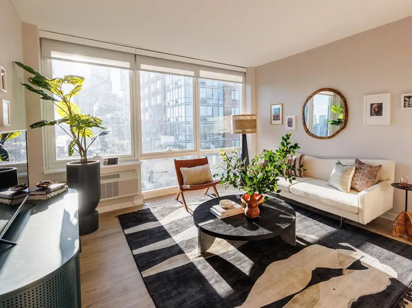 180 Morgan Street image 88 of 140