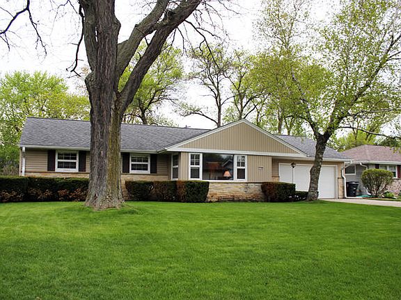 2nd image of 1045 N 120th St
