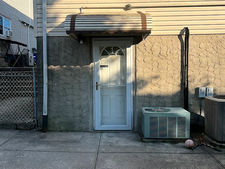 Tioga St — Photo 3