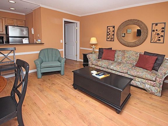 4th image of 43 Forest Dr APT 208