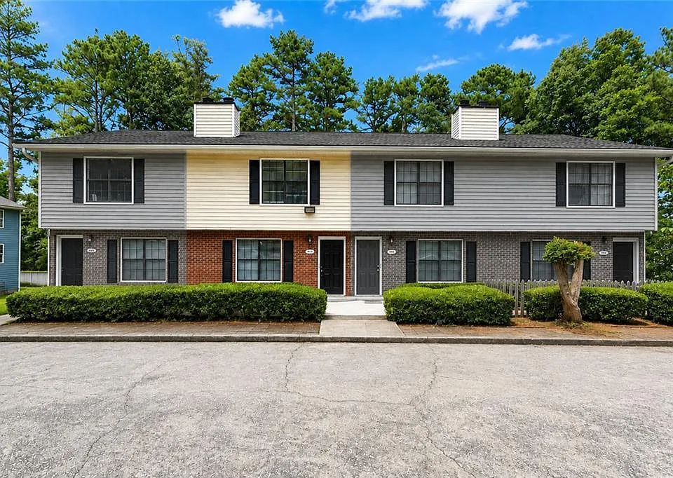 3065 Destin Cir