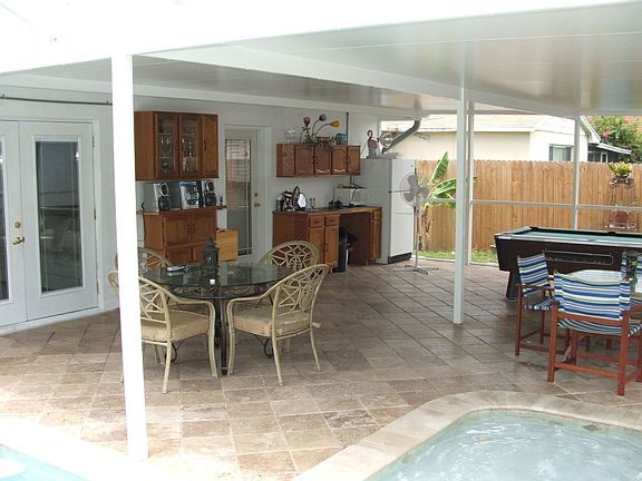 Enclosed area with marble pavers