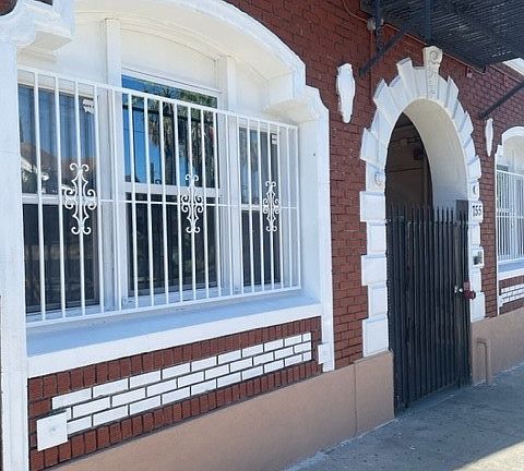 2nd image of 755 S Boyle Ave