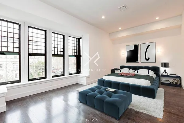 Rented by Yaffa Realty LLC | media 1