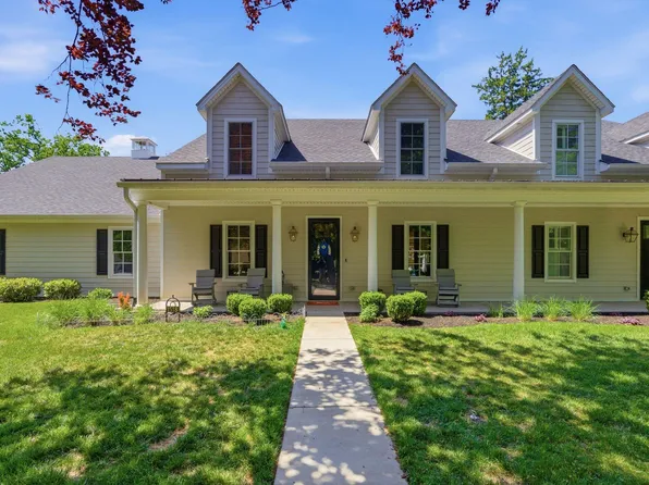 1518 Winners Cir, Lexington, KY 40513