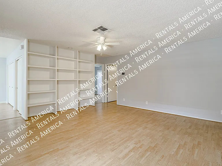 195 N Cottonwood St #5 — Photo 6