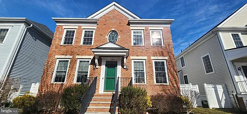 1305 Park St Photo 1