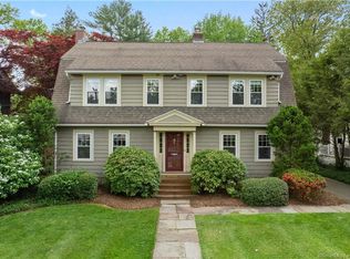 105 Steele Rd, West Hartford, CT 06119