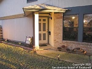 1st image of 8020 Chimney Trl