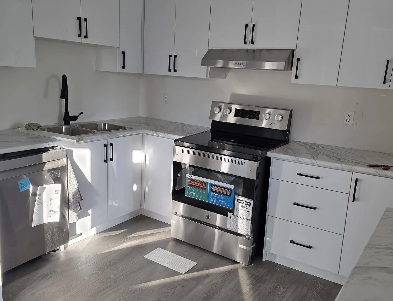 3 bed, $3,400 — Photo 2