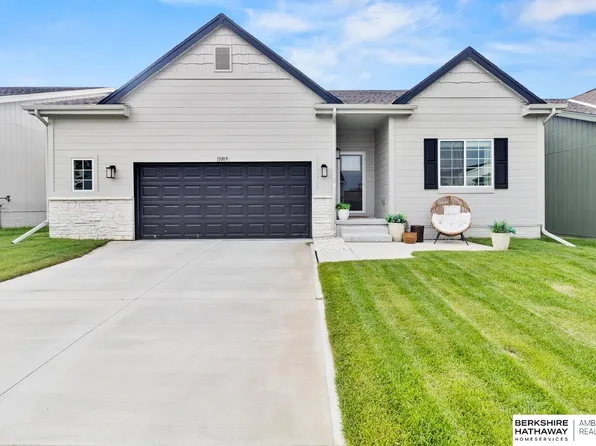 11009 Baker St, Omaha, NE 68142