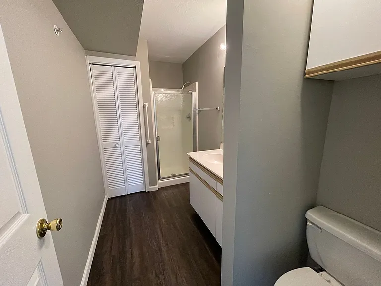545 Valley View Rd #201 — Photo 12