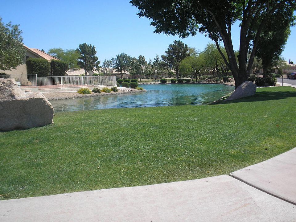 1st image of 10878 Ventana Dr E