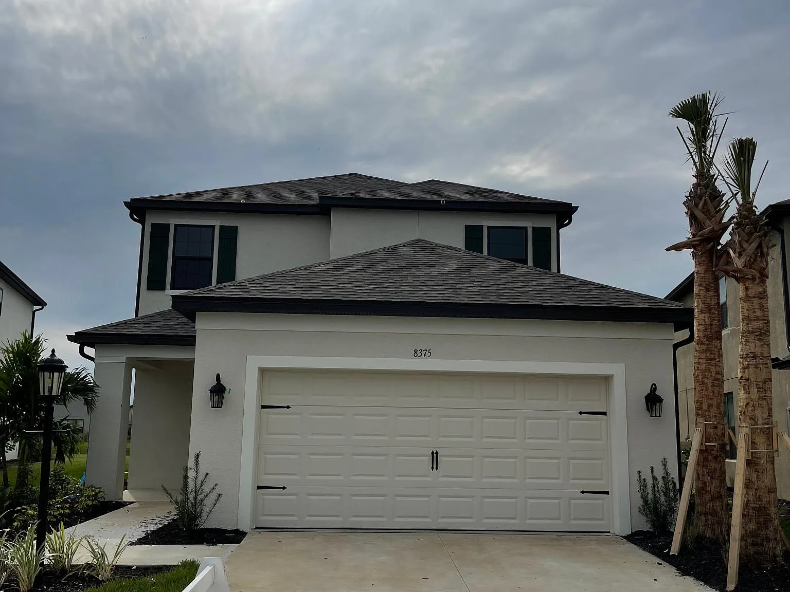 4 bed, 2881 sqft, $3,498 — Photo 1