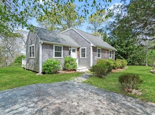 50 Lantern Ln, Tisbury, MA 02568